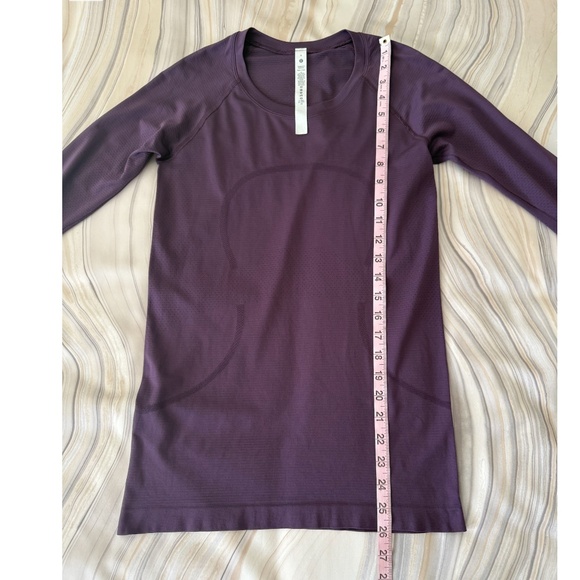 Lululemon Swiftly Tech Long Sleeve 2.0 Grape Thistle / Grape Thistle Size 6 $78 - Picture 12 of 14